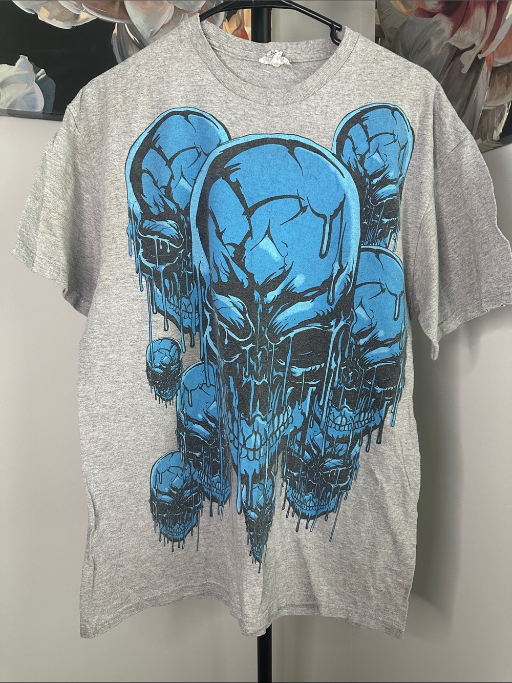 Gray Tee with Blue Dripping Skull Cluster Graphic